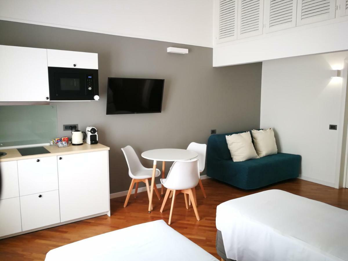 Carulli 69 - Flexible Check-In Apartments Бари Экстерьер фото